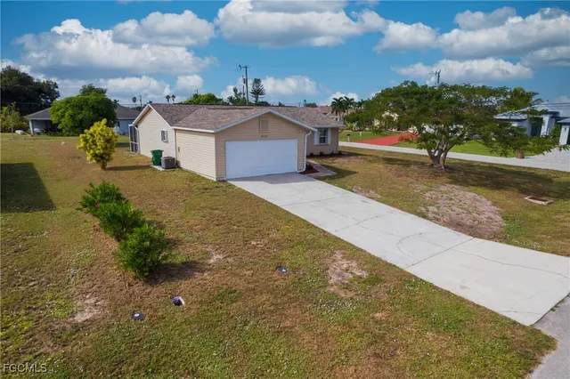 $309,700 | 4022 Southwest 8th Place, Cape Coral, FL 33914