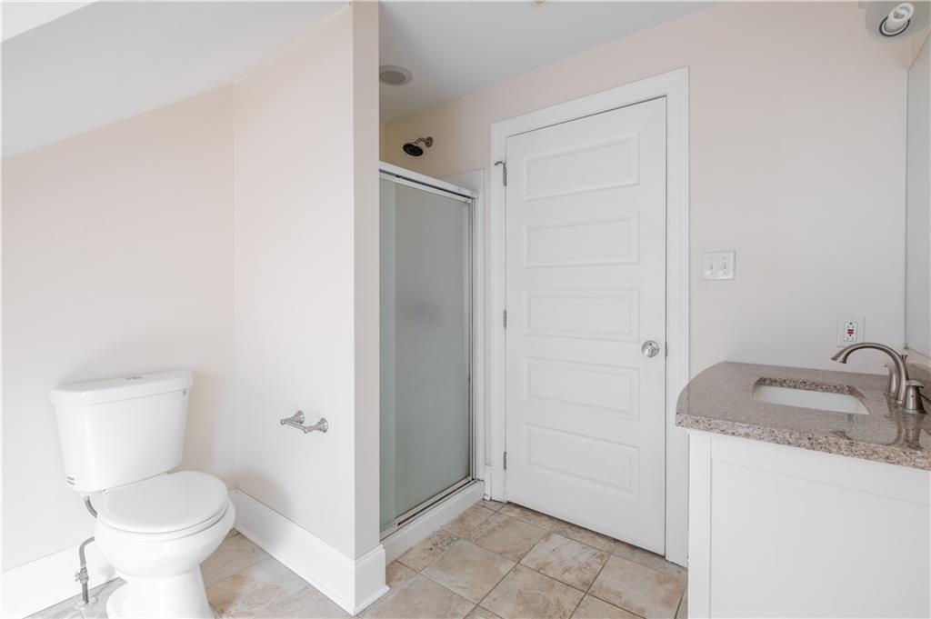 5810 Rippey Street Pittsburgh, PA 15206 - Photo 13 of 17 Gallery Image 13
