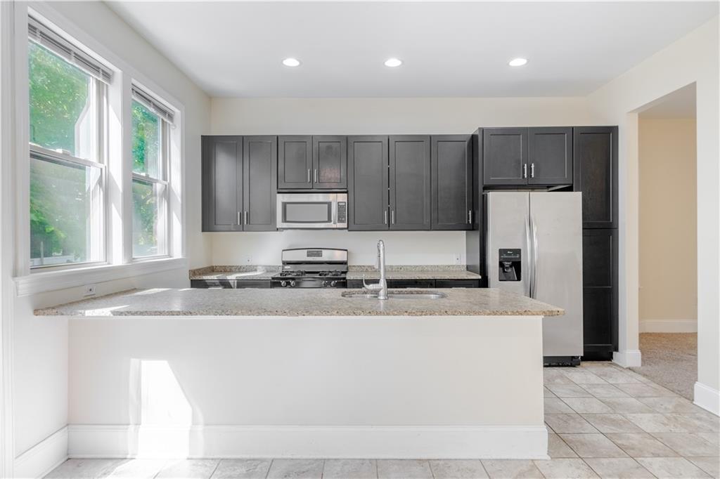 5810 Rippey Street Pittsburgh, PA 15206 - Photo 6 of 17 Gallery Image 6