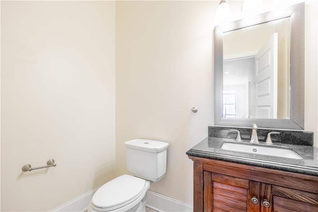 5810 Rippey Street Pittsburgh, PA 15206 - Photo 9 of 17 Gallery Image 9