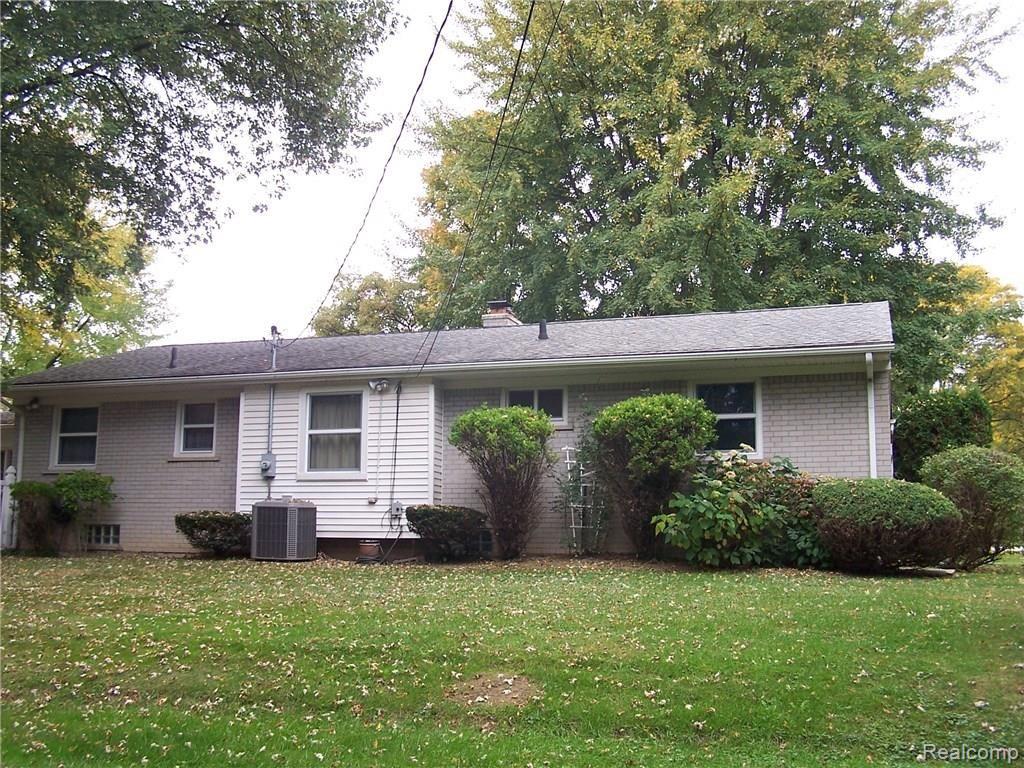 28368 Farmington Road Farmington Hills, MI 48334 - Photo 18 of 20