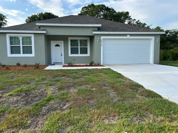 $1,900 | 5815 Twisted Oaks Drive, Sebring, FL 33876