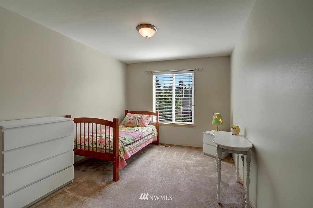 18933 4th Avenue Southeast Bothell, WA 98012 - Photo 13 of 19 Gallery Image 13