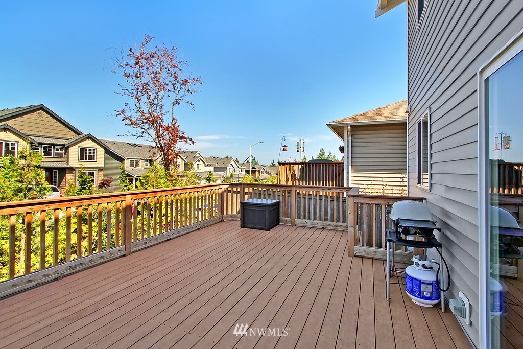 18933 4th Avenue Southeast Bothell, WA 98012 - Photo 17 of 19 Gallery Image 17