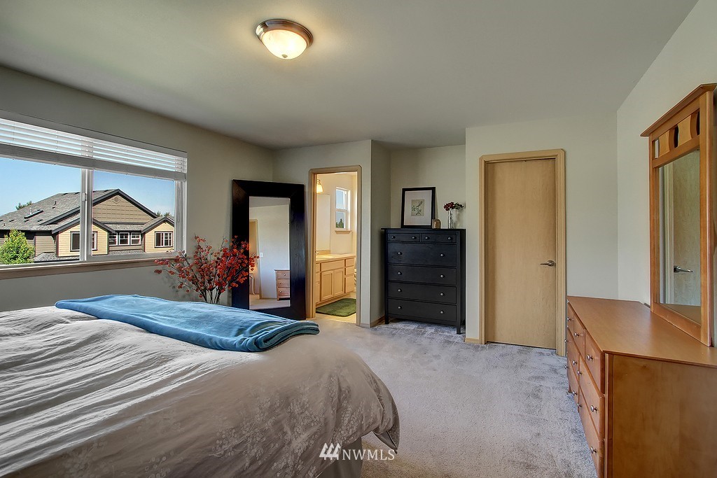 18933 4th Avenue Southeast Bothell, WA 98012 - Photo 10 of 19 Gallery Image 10