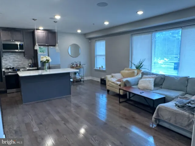 $2,400 | 1505 Parrish Street, Unit A, Philadelphia, PA 19130