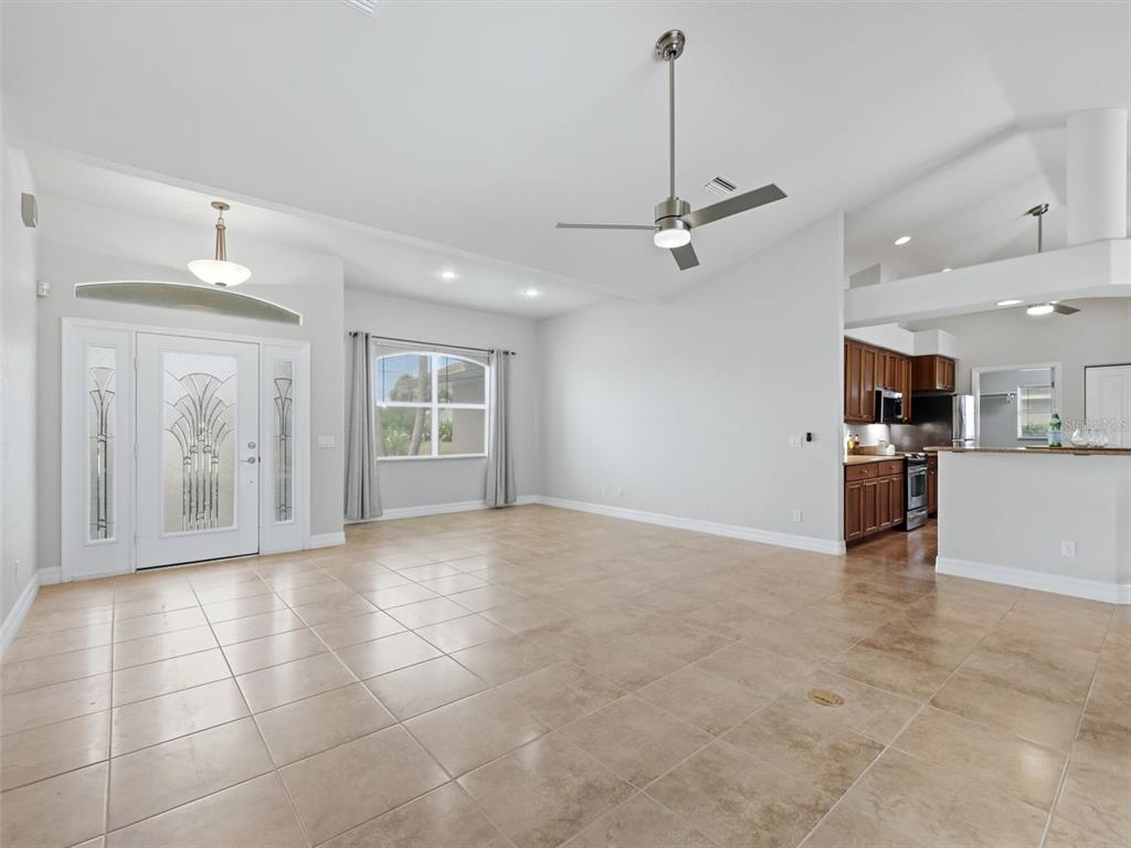 162 Medalist Road Rotonda West, FL 33947 - Photo 12 of 44 Gallery Image 12