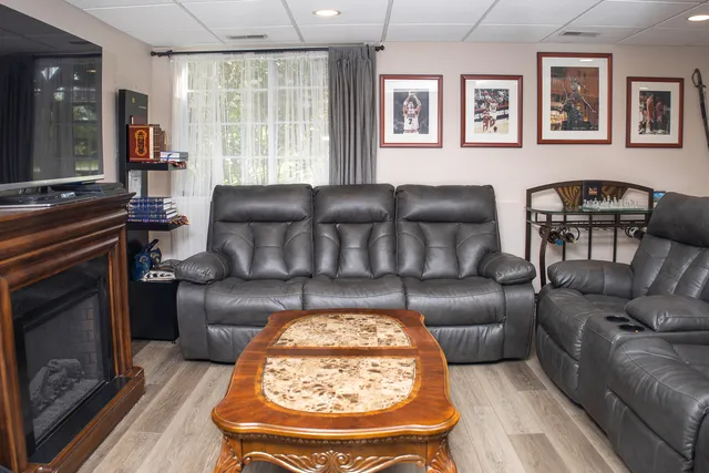 $549,000 | 5451 Elizabeth Place, Rolling Meadows, IL 60008