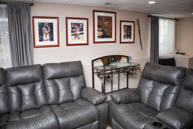 $549,000 | 5451 Elizabeth Place, Rolling Meadows, IL 60008