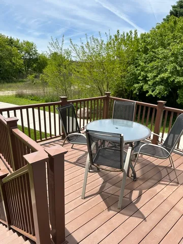 $549,000 | 5451 Elizabeth Place, Rolling Meadows, IL 60008