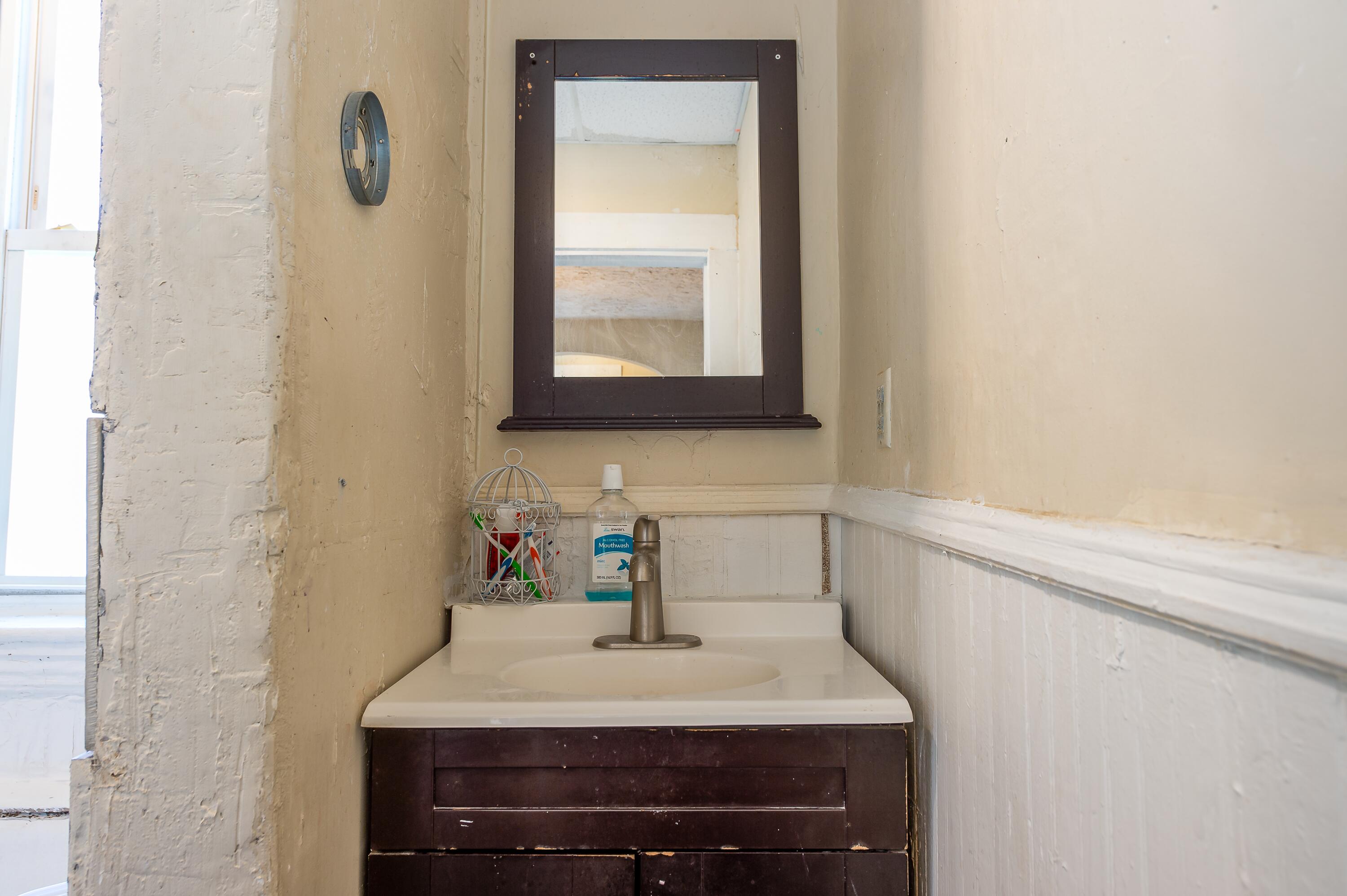 47-49 Pierce Street Lewiston, ME 04240 - Photo 33 of 40 33 - Unit 5 Bathroom