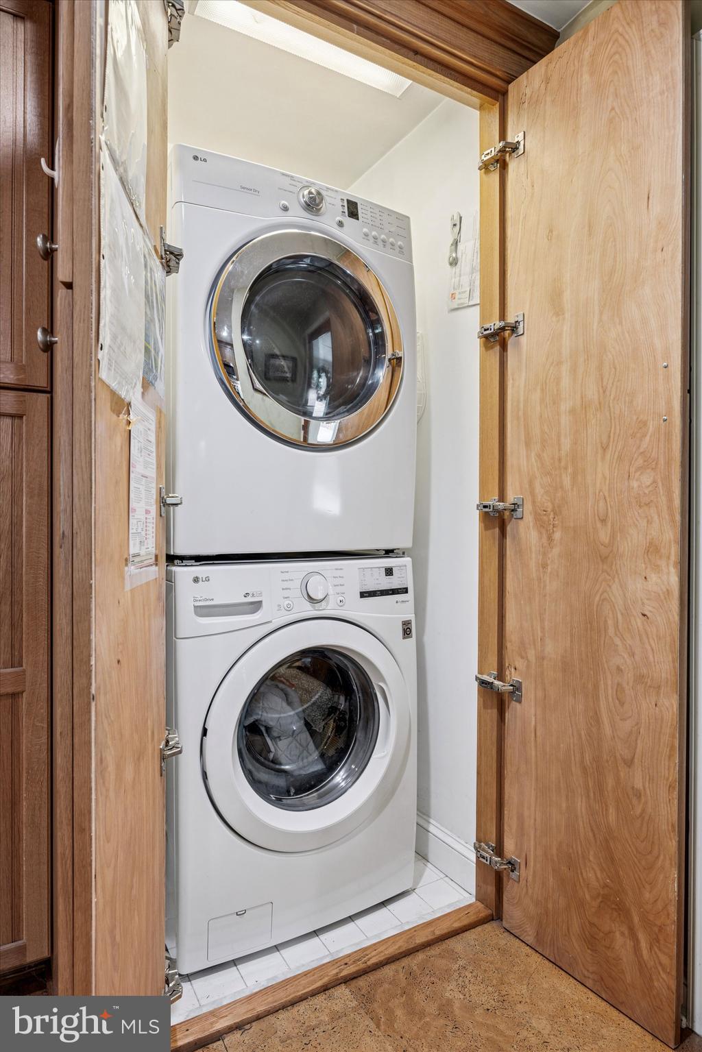 444 Kerr Lane Springfield, PA 19064 - Photo 16 of 35 a utility room with dryer and washer