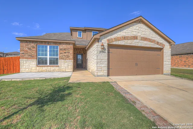 $344,000 | 6370 Daisy Way, New Braunfels, TX 78132