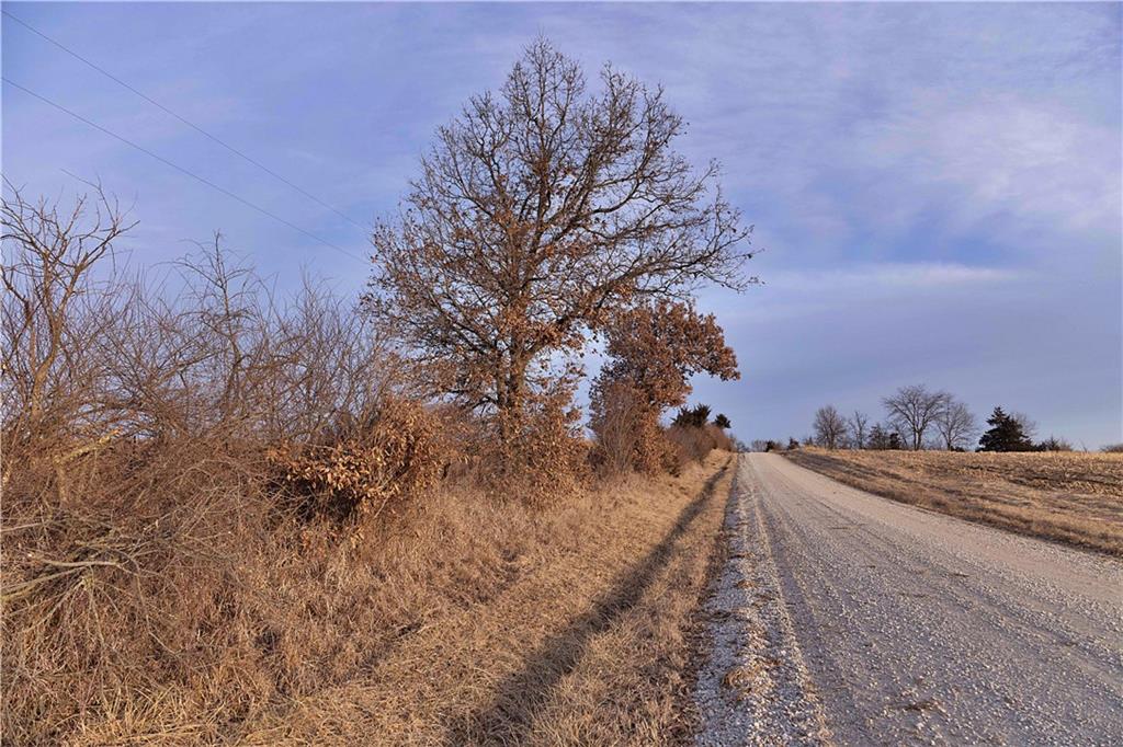 East 220th Lane Lane Bethany, MO 64424 - Photo 15 of 28
