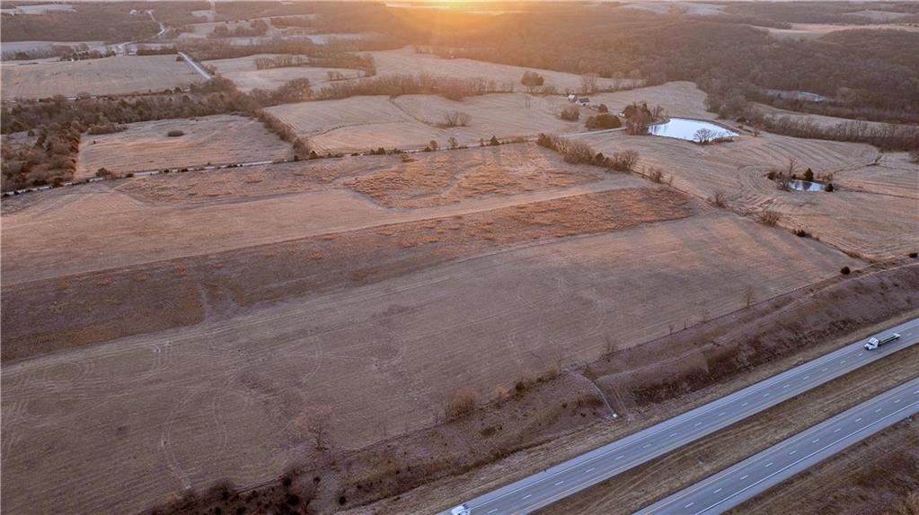 East 220th Lane Lane Bethany, MO 64424 - Photo 4 of 28