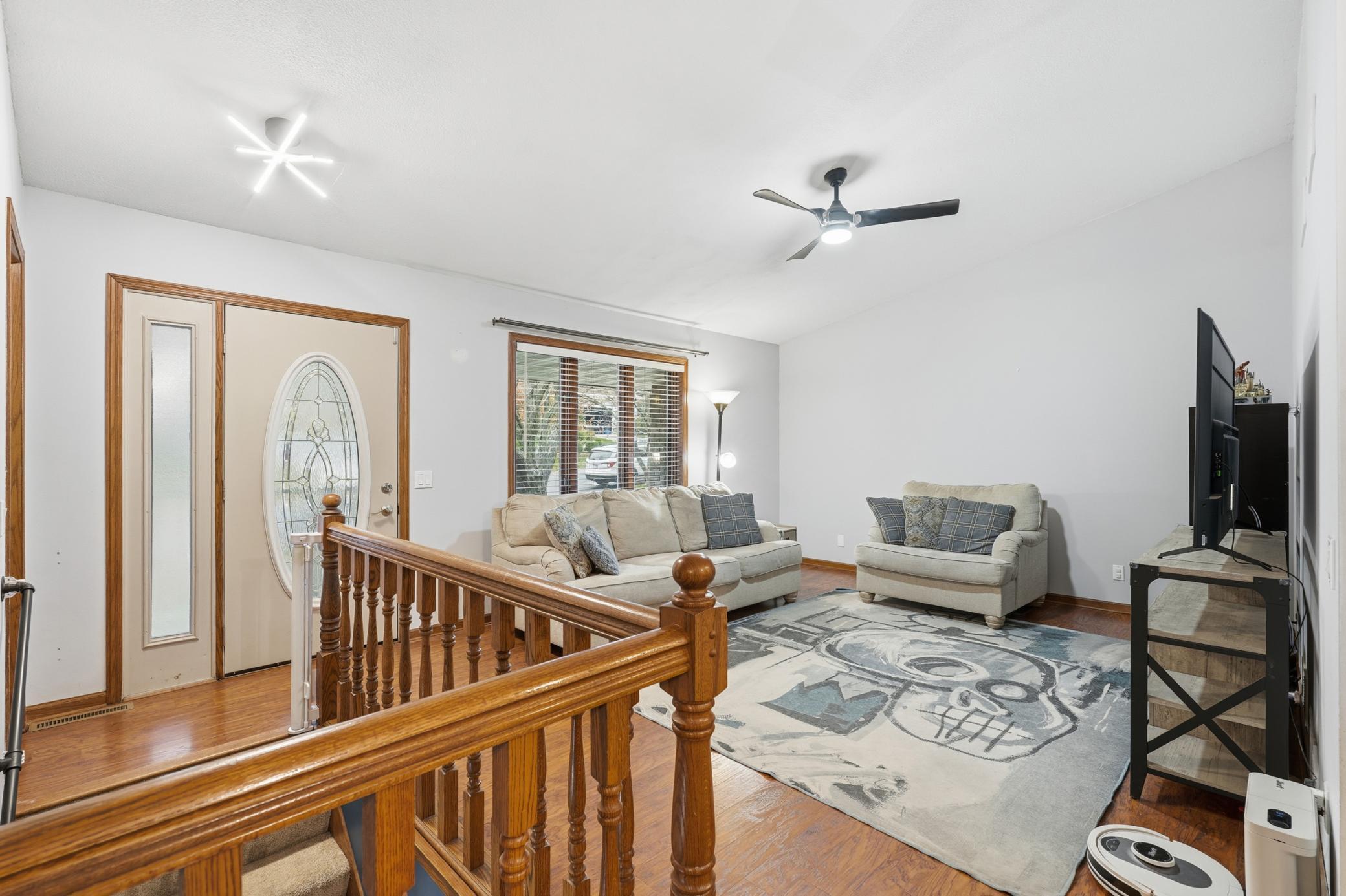 7910 Banks Path Inver Grove Heights, MN 55077 - Photo 3 of 29