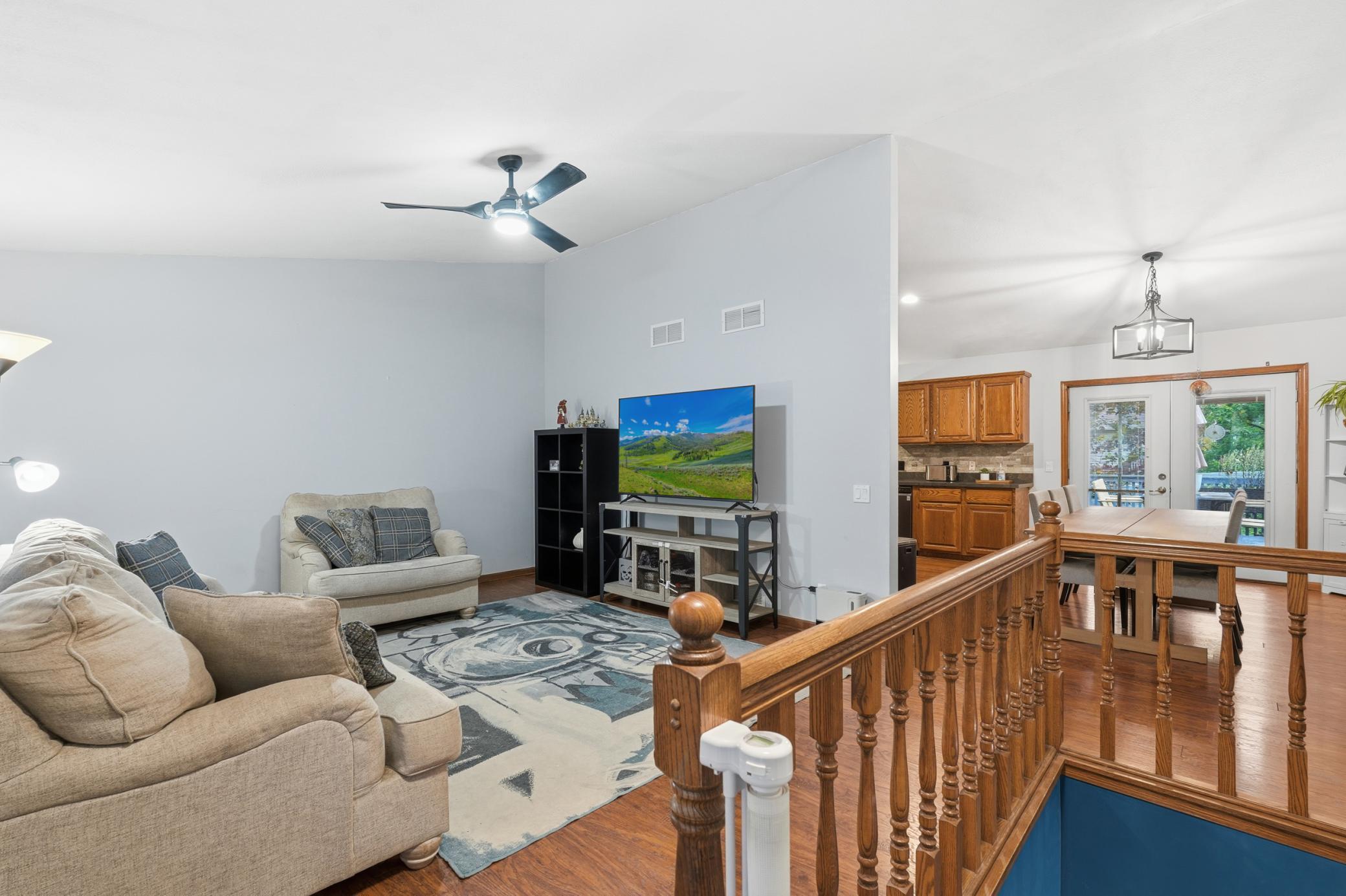 7910 Banks Path Inver Grove Heights, MN 55077 - Photo 4 of 29