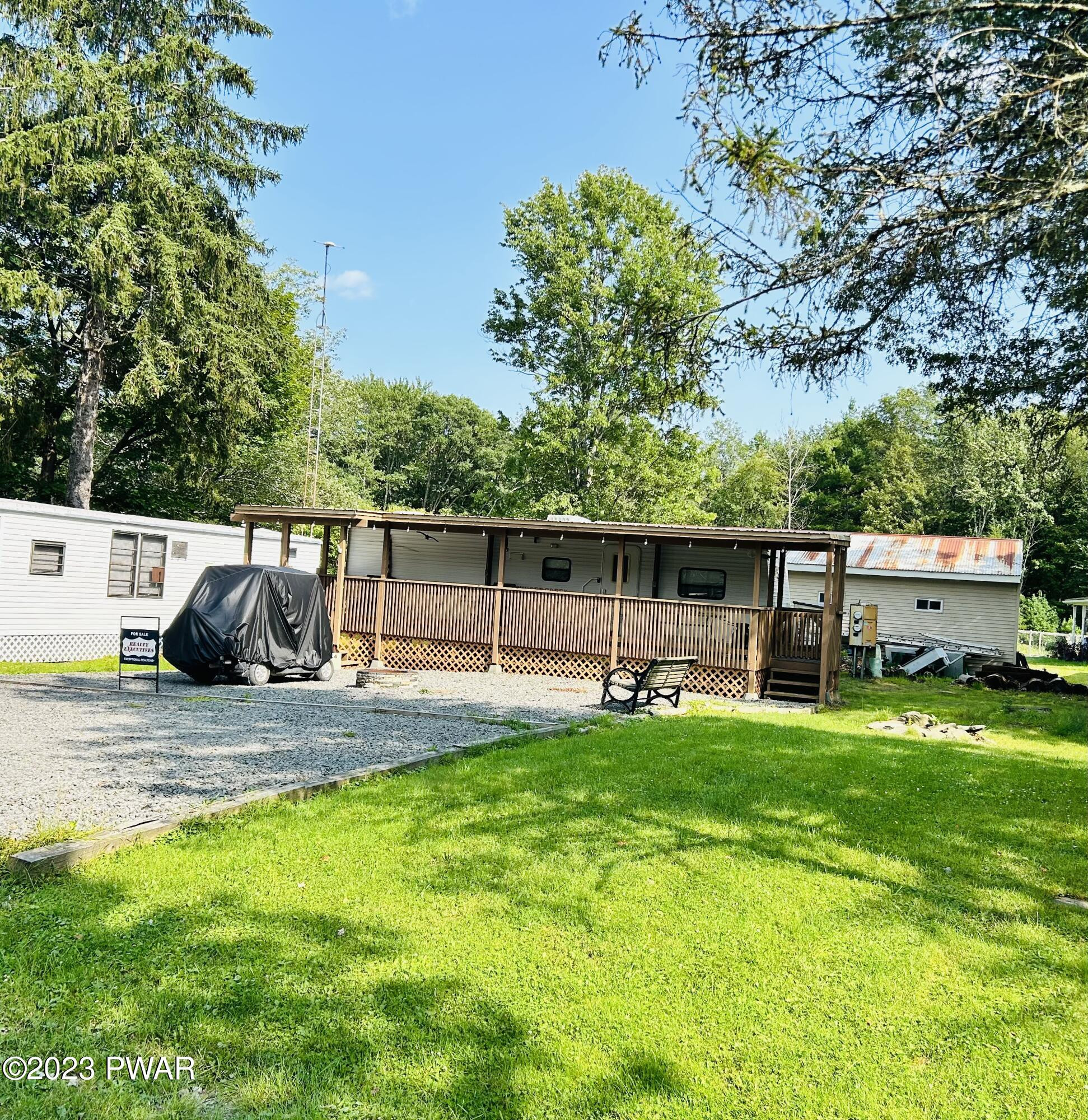 109 Big Bear Road Hawley, PA 18428 - Photo 4 of 23