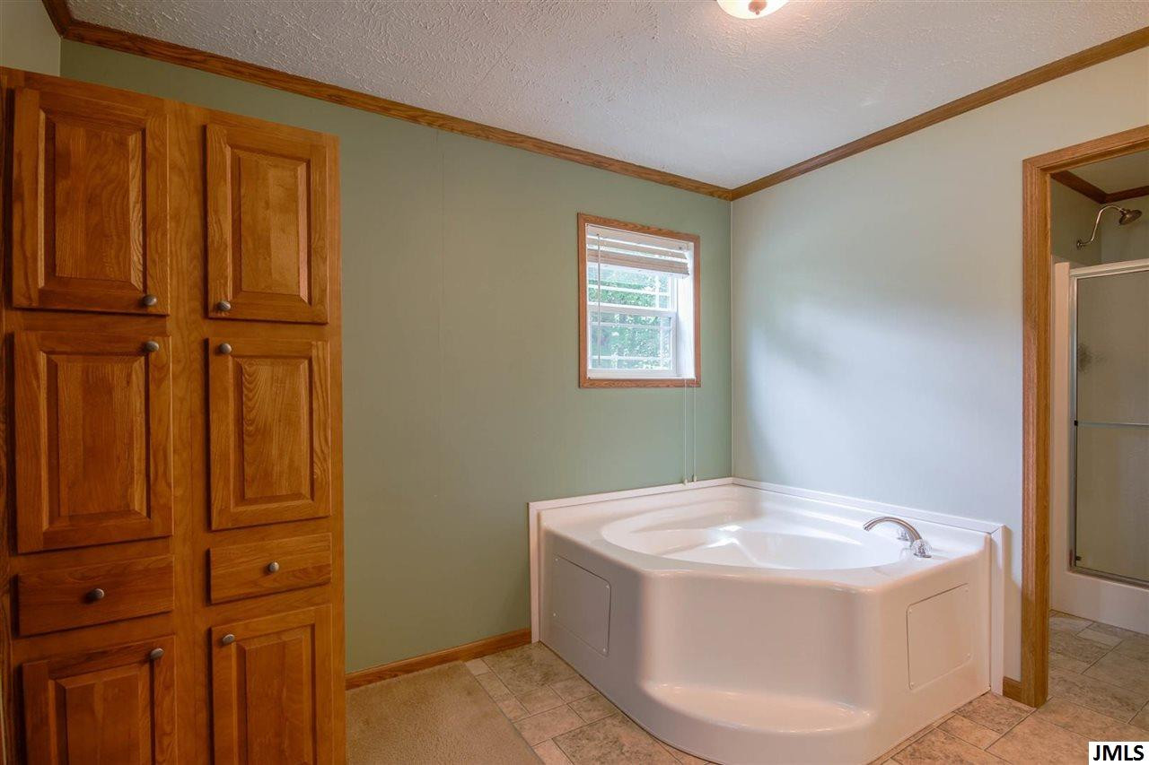 9956 Bunkerhill Road Jackson, MI 49201 - Photo 12 of 23 Photo 12