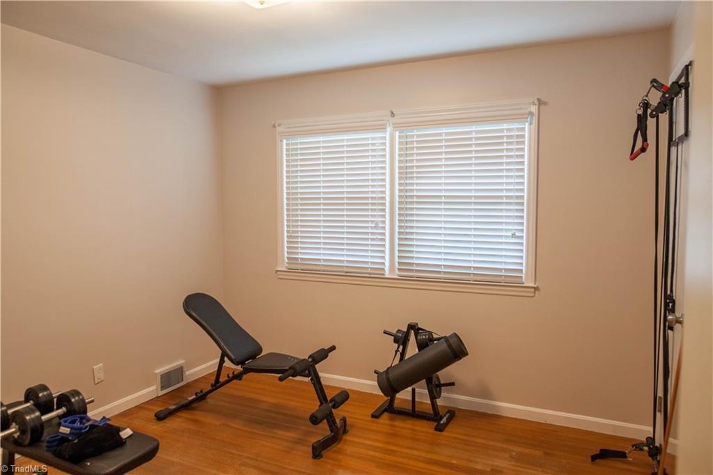 813 Oakview Road High Point, NC 27265 - Photo 13 of 23
