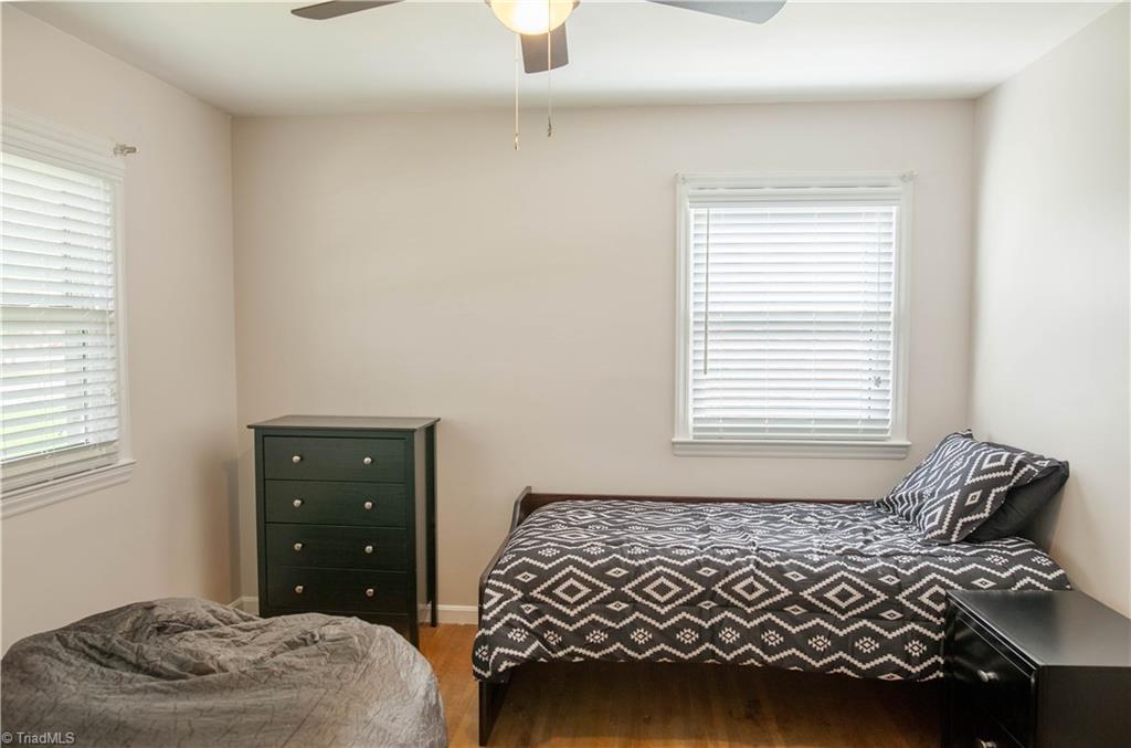 813 Oakview Road High Point, NC 27265 - Photo 14 of 23