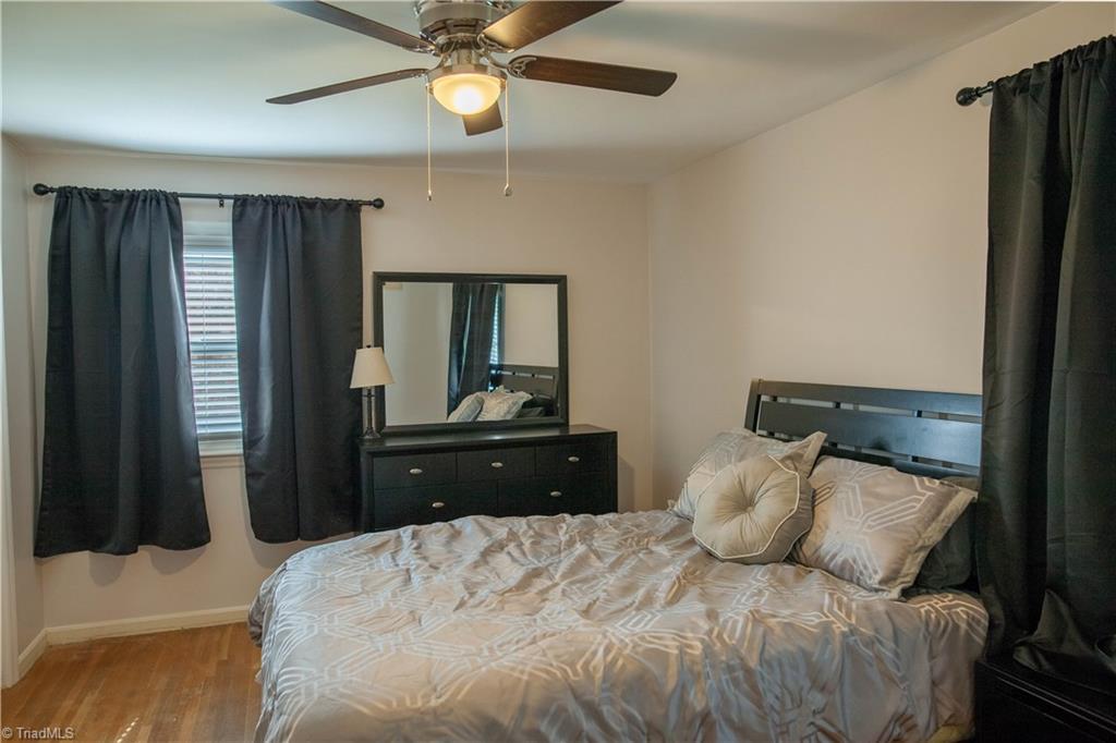 813 Oakview Road High Point, NC 27265 - Photo 15 of 23