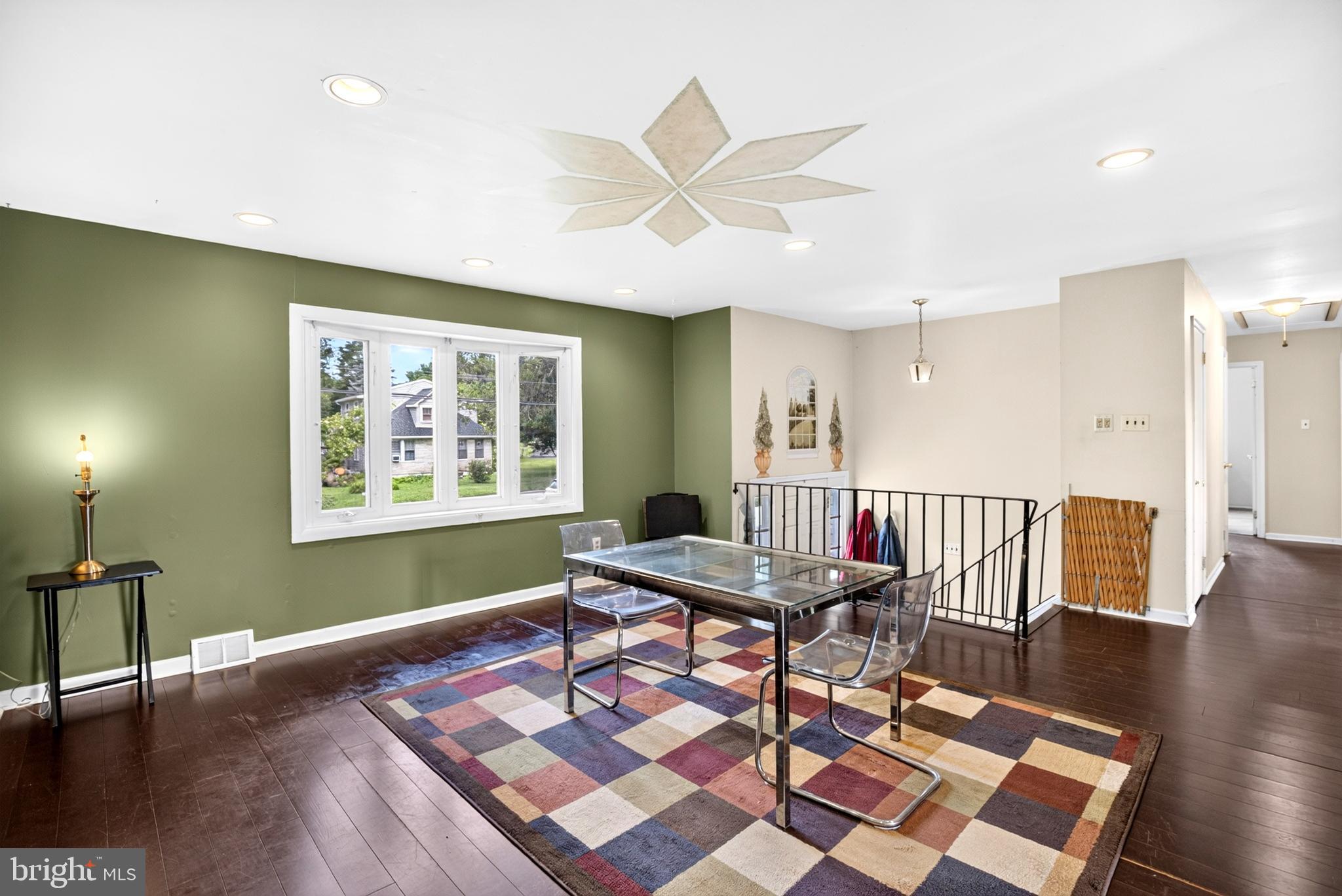 1745 Larkin Road Upper Chichester, PA 19061 - Photo 3 of 30