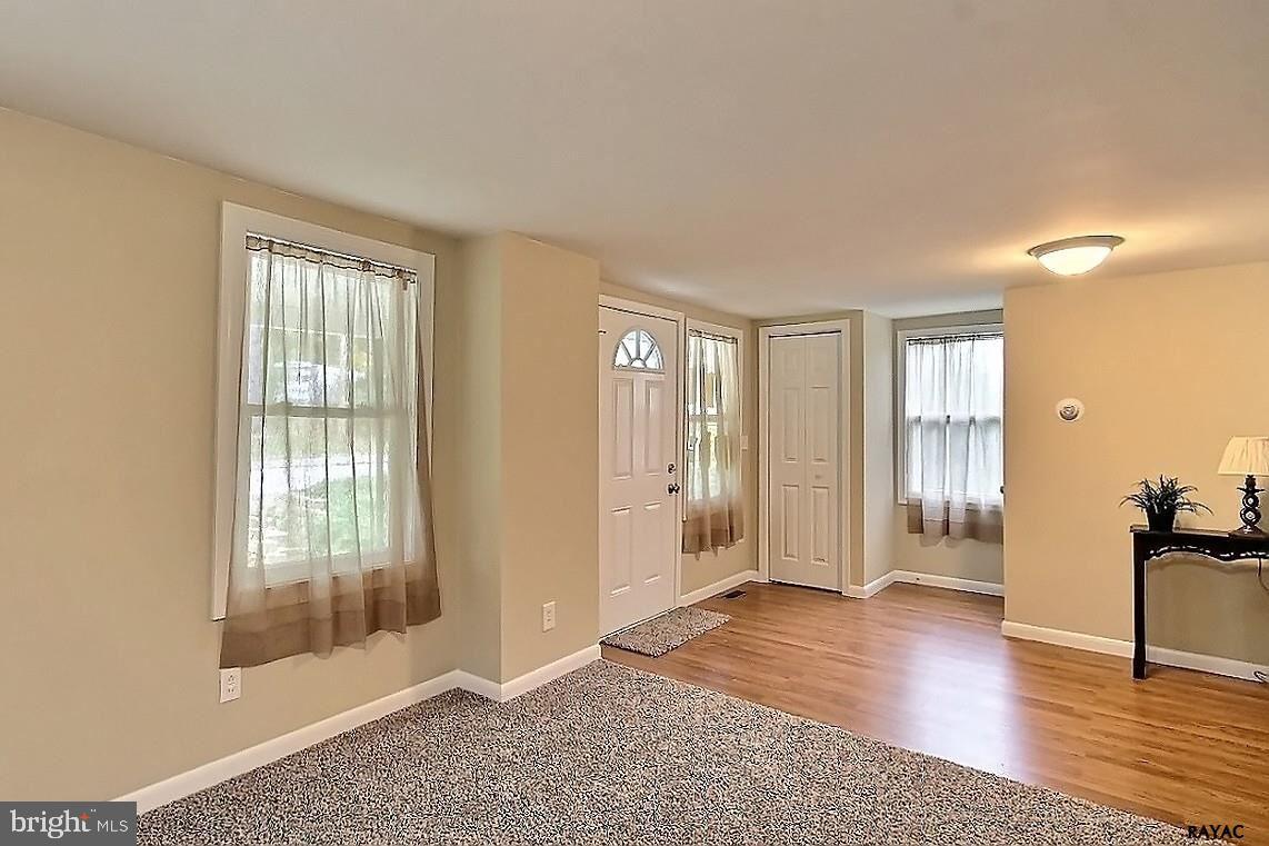 3200 Grandview Road Hanover, PA 17331 - Photo 5 of 19