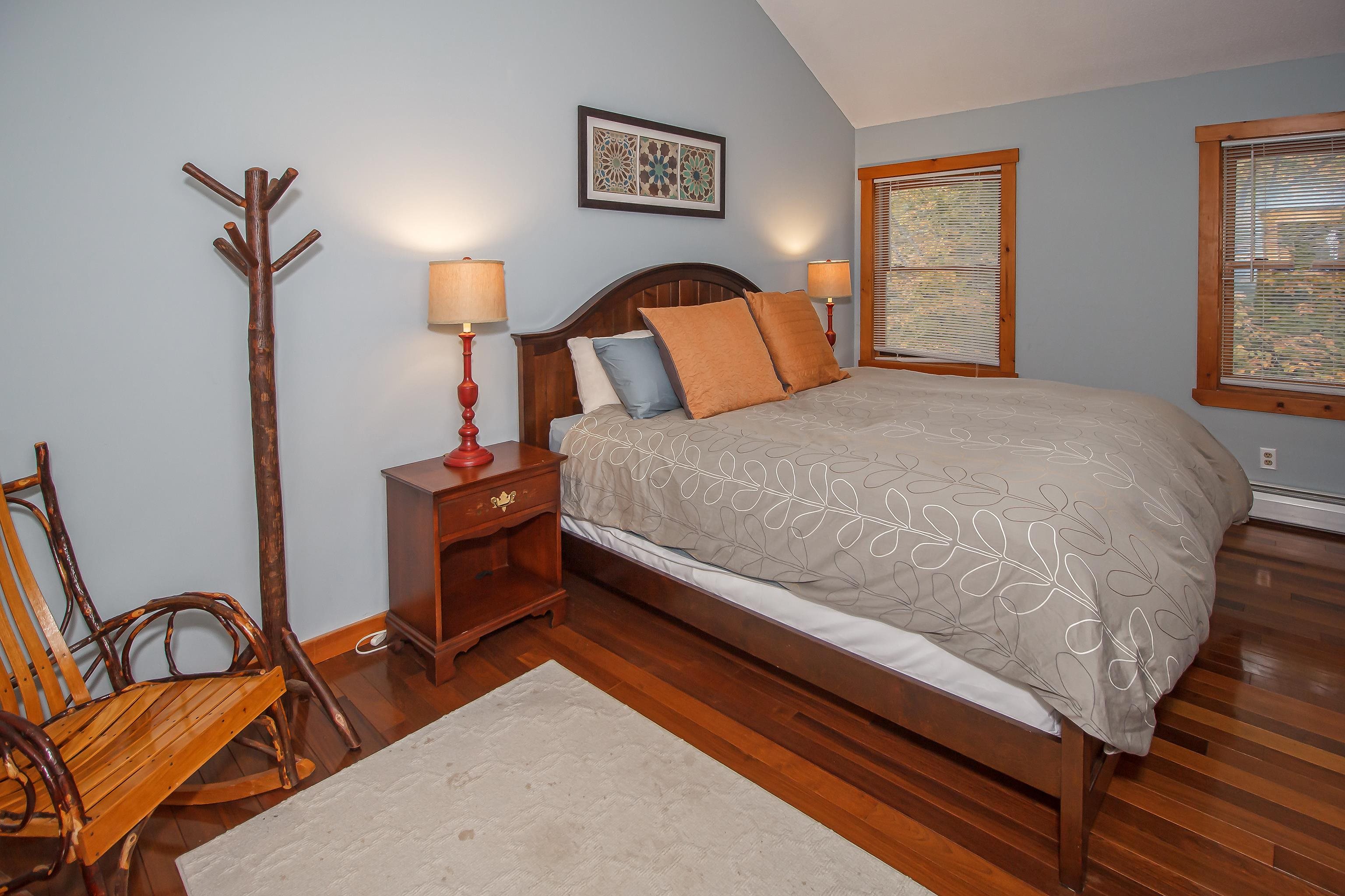 88 B Greenspring Road, Unit B West Dover, VT 05356 - Photo 6 of 43 Gallery Image 6