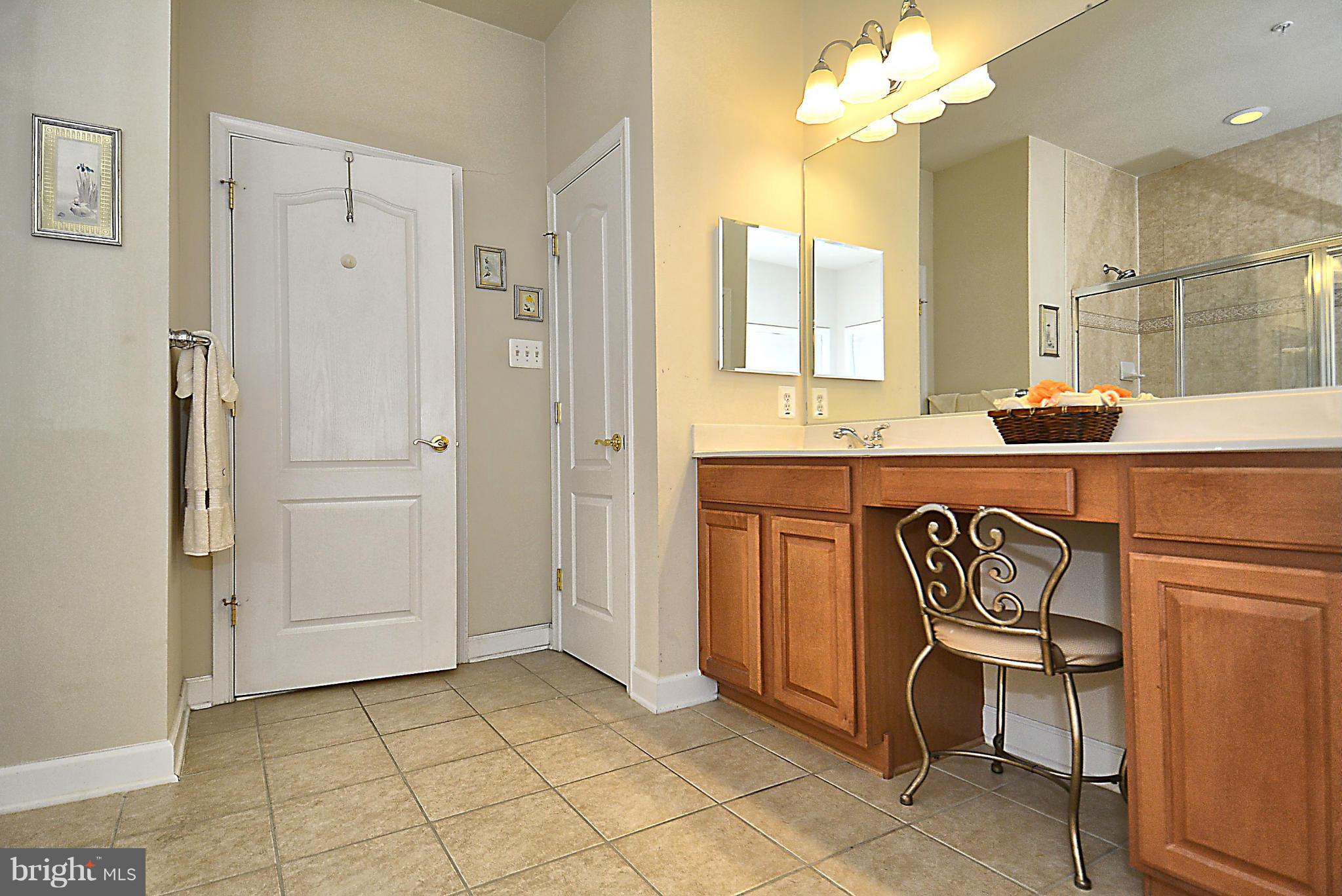 198 Hidden Forest Court Gaithersburg, MD 20877 - Photo 19 of 30 Bath (Master)