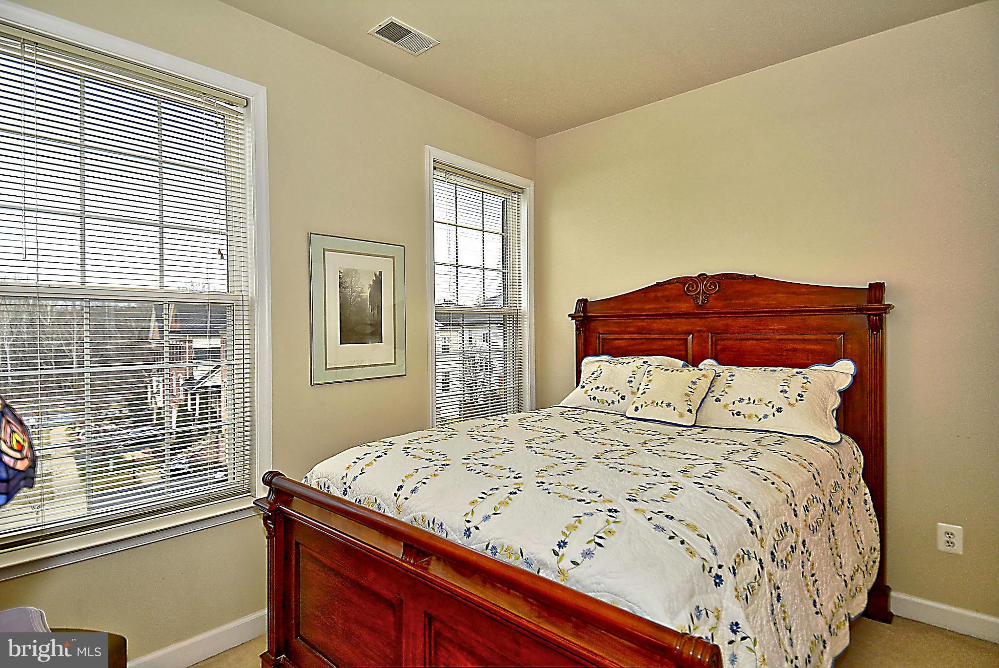 198 Hidden Forest Court Gaithersburg, MD 20877 - Photo 20 of 30 Bedroom