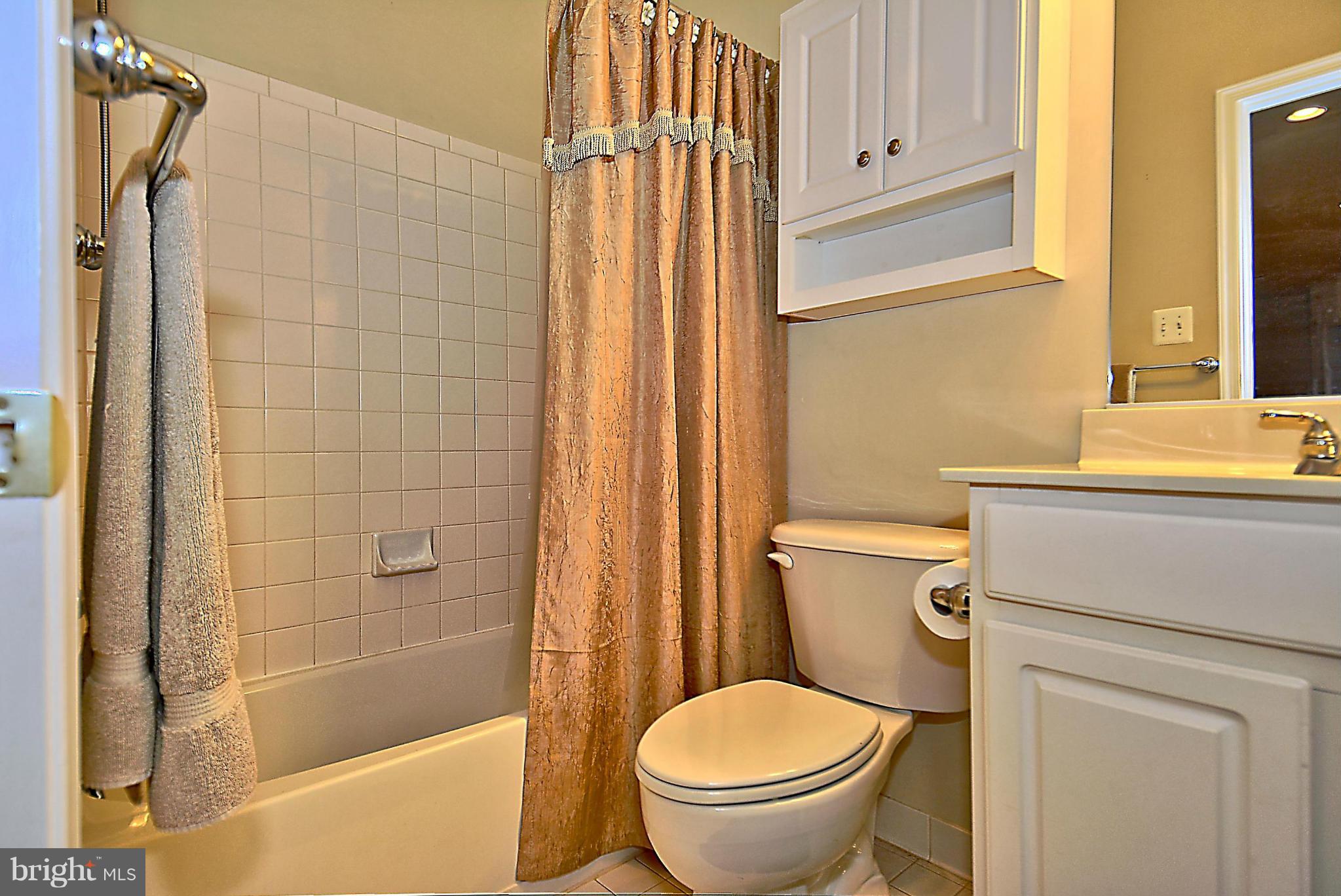 198 Hidden Forest Court Gaithersburg, MD 20877 - Photo 26 of 30 Bath - Lower Level Full