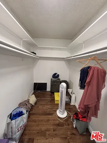 a close view of sink