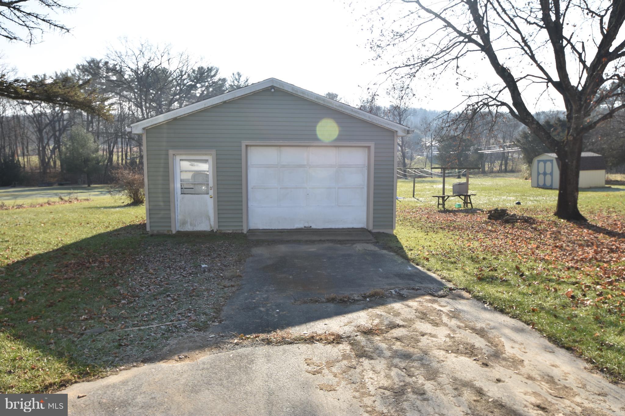 131 Oak Grove Road Pine Grove, PA 17963 - Photo 13 of 14 Garage