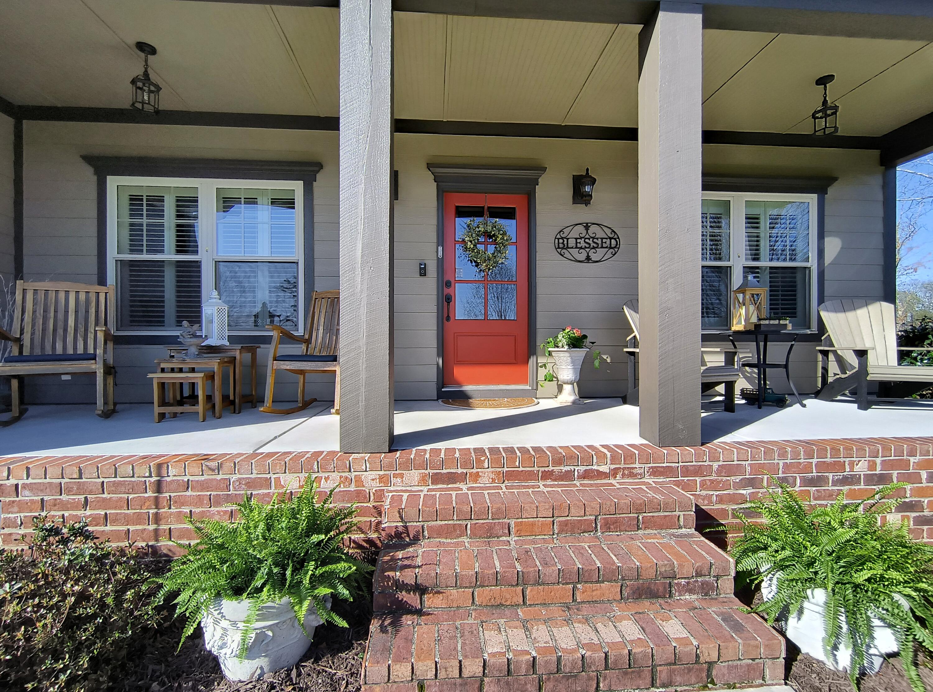 9205 Scarlet Ridge Road Ooltewah, TN 37363 - Photo 10 of 92 Sitting Porch