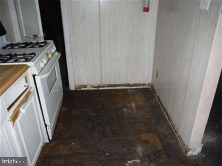 2915 North Congress Road Camden, NJ 08104 - Photo 6 of 13