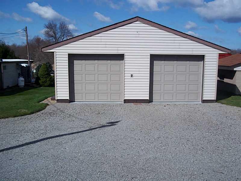 2145 Old Rte 422 East Butler, PA 16002 - Photo 2 of 12 Parking Lot/Garage.