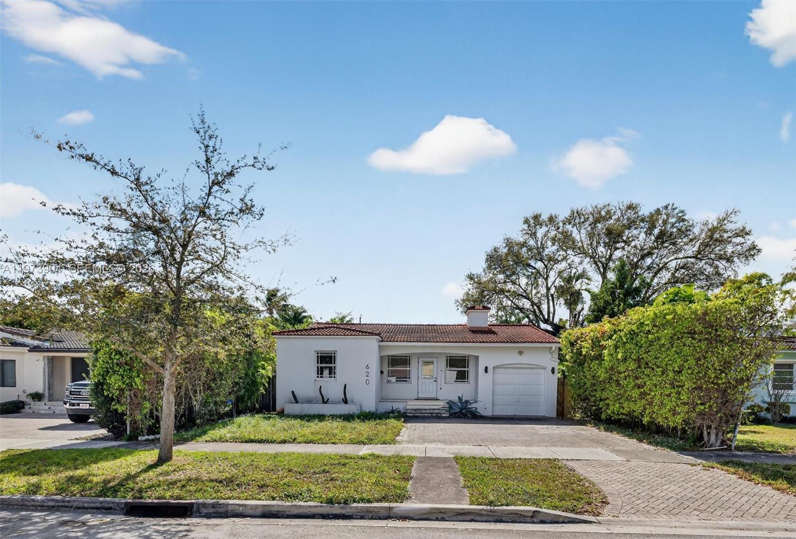 620 Southwest 27th Road Miami, FL 33129 - Photo 4 of 59 Gallery Image 4