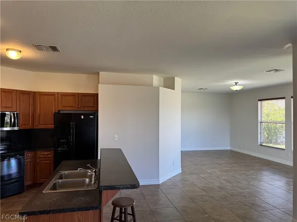 $1,900 | 3800 20th Street West, Lehigh Acres, FL 33971