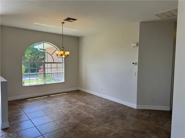 $1,900 | 3800 20th Street West, Lehigh Acres, FL 33971
