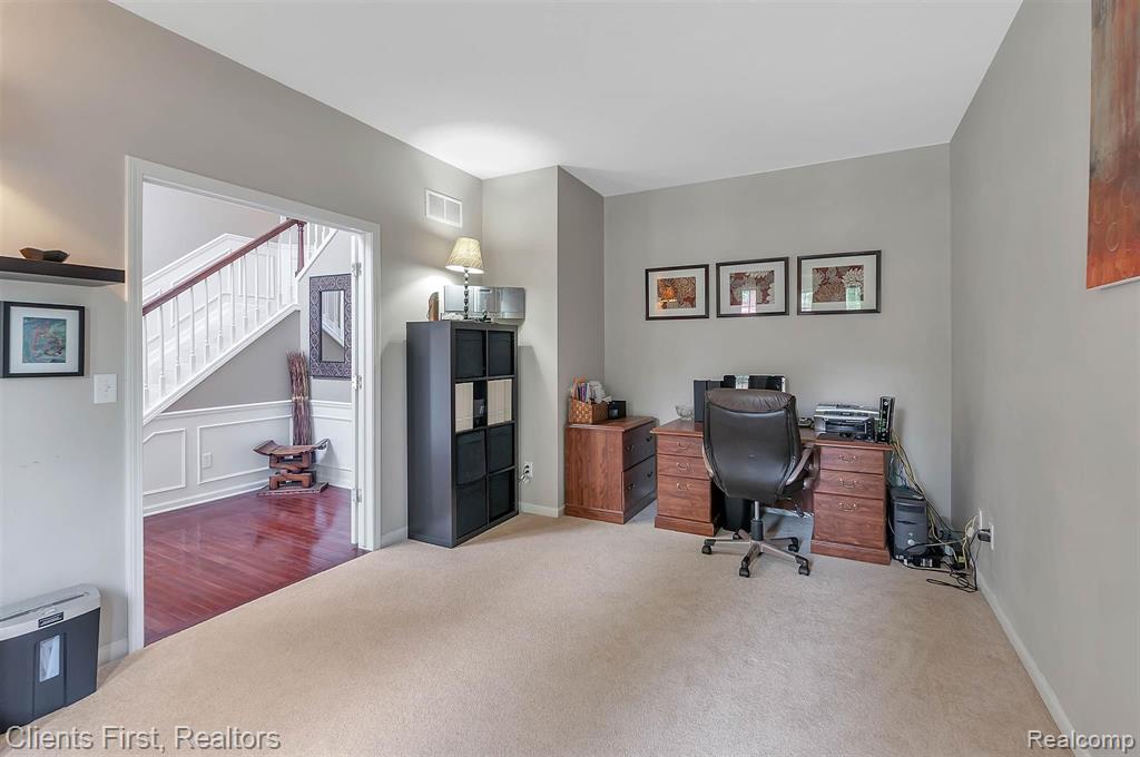 49535 Potomac Road Canton, MI 48188 - Photo 17 of 46