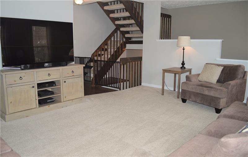 212 Grace Street McKees Rocks, PA 15136 - Photo 5 of 25 Open, spacious living room with high ceilings and an abundance of natural light.