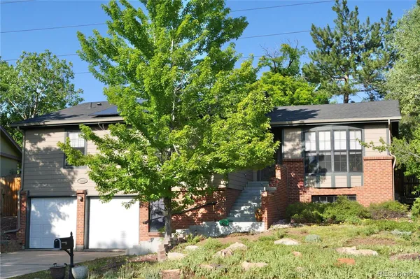 $589,500 | 3040 South Roslyn Street, Denver, CO 80231