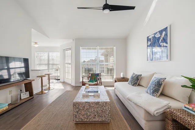 $250,000 | 700 Daniel Ellis Drive, Unit 5303, Charleston, SC 29412