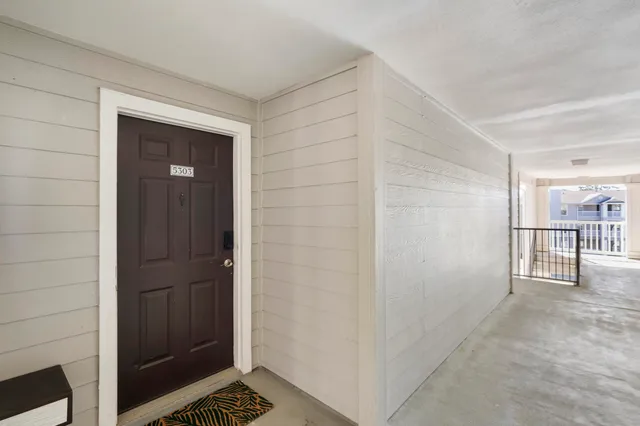 $250,000 | 700 Daniel Ellis Drive, Unit 5303, Charleston, SC 29412