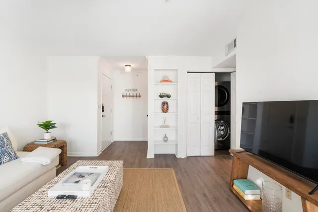 $250,000 | 700 Daniel Ellis Drive, Unit 5303, Charleston, SC 29412