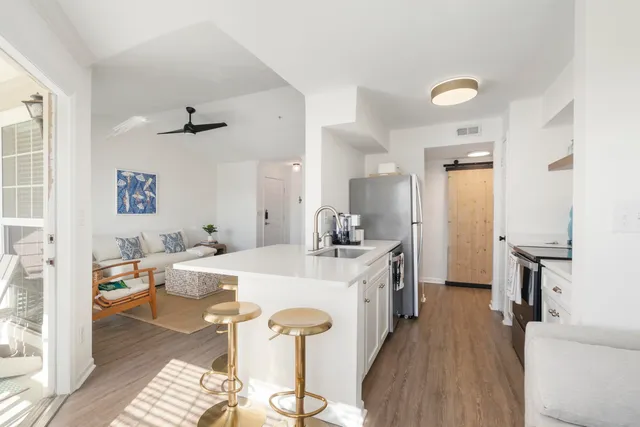 $250,000 | 700 Daniel Ellis Drive, Unit 5303, Charleston, SC 29412