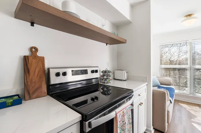 $250,000 | 700 Daniel Ellis Drive, Unit 5303, Charleston, SC 29412