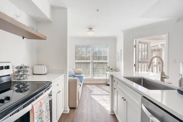 $250,000 | 700 Daniel Ellis Drive, Unit 5303, Charleston, SC 29412