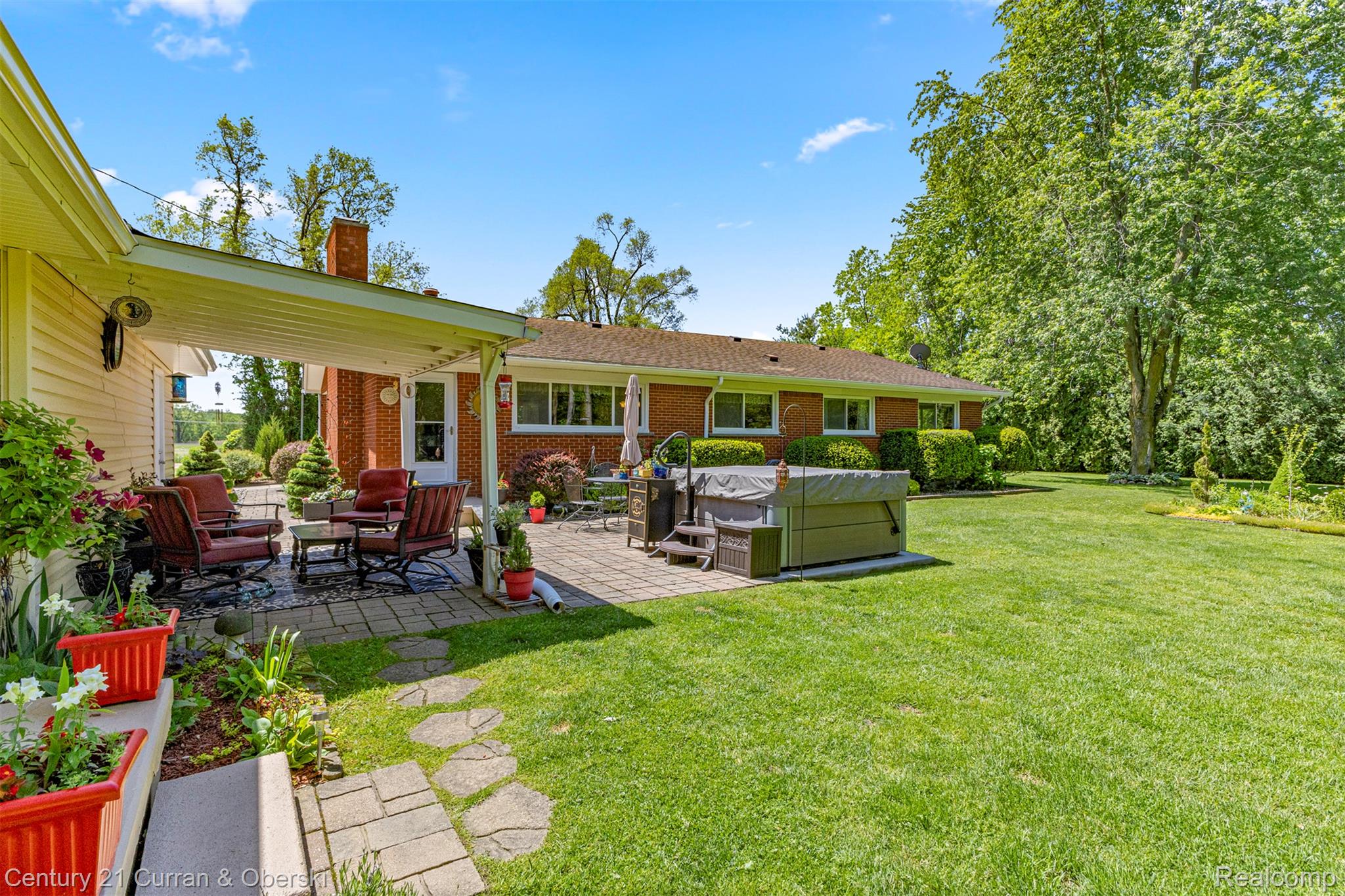 38894 South Huron Road New Boston, MI 48164 - Photo 28 of 44 42.jpg